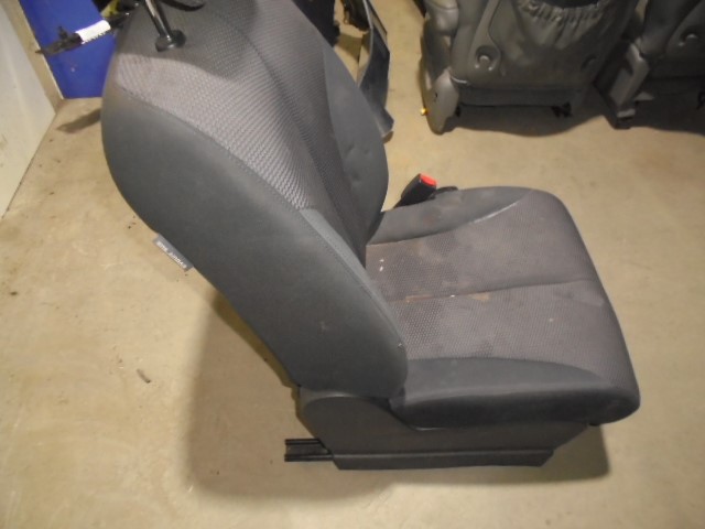 NISSAN Tiida C11 (2004-2014) Front Right Seat 5PUERTAS,5PUERTAS+TELAGRIS 19782830