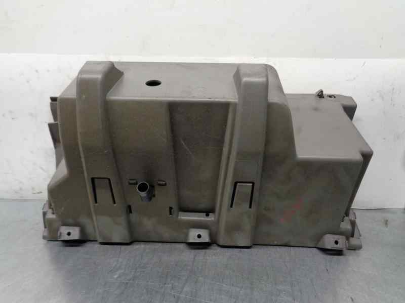 MERCEDES-BENZ Sprinter Glove Box 9066800191 24095243