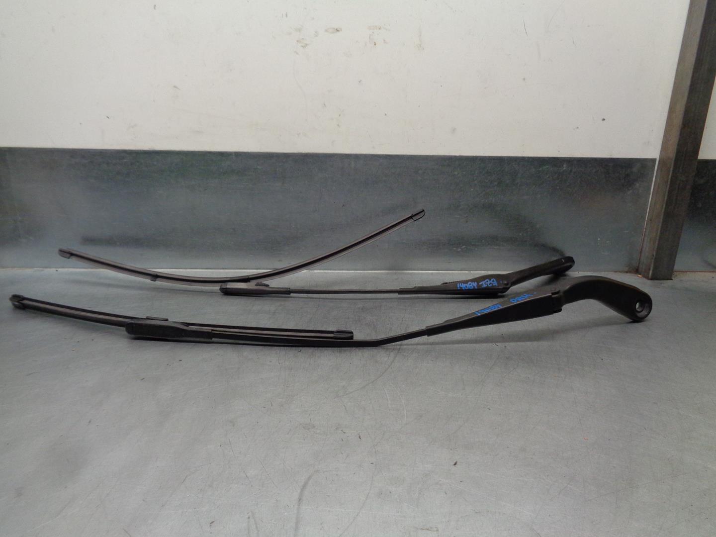 BMW 3 Series F30/F31 (2011-2020) Front Wiper Arms 61617260469 24119518
