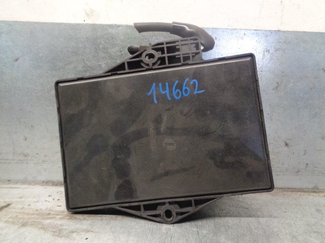 JAGUAR XJ 3 generation (X350) (2003-2009) Sikringsboks 2W9314A073CE, 518670401 24122404