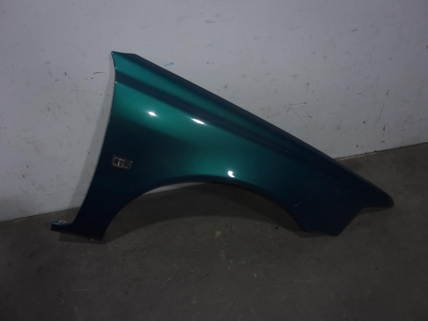 VOLVO S40 1 generation (1996-2004) Front Right Fender 30883926,VERDE 24187347