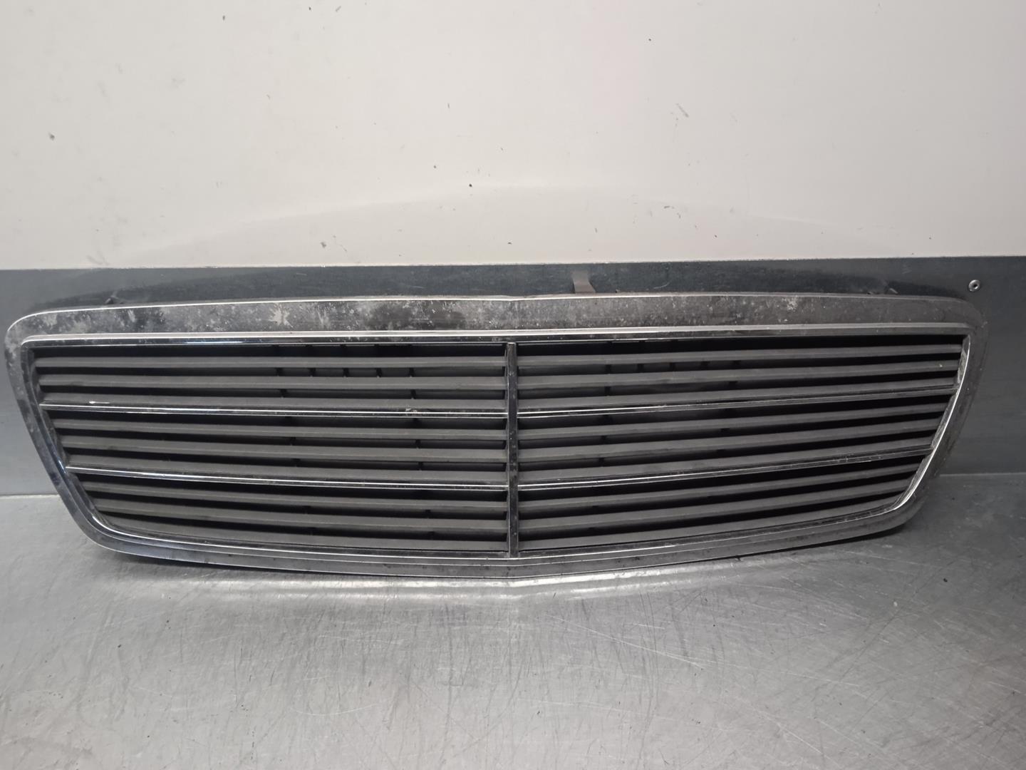 MERCEDES-BENZ C-Class W203/S203/CL203 (2000-2008) Radiator Grille A2038800483,4PUERTAS 19851598