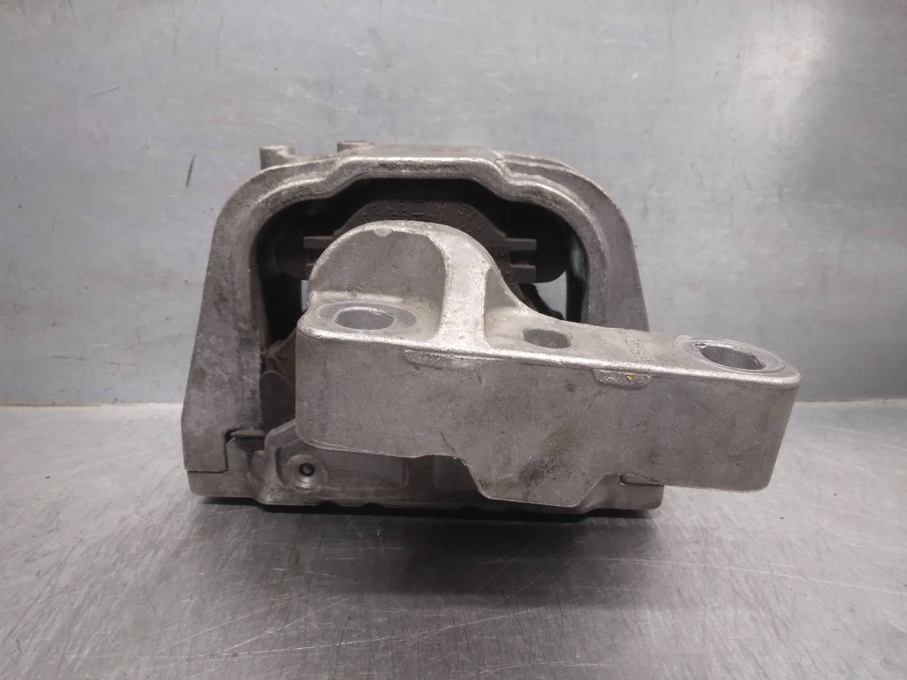 AUDI A3 8P (2003-2013) Right Side Engine Mount 1K0199262AT 24342655