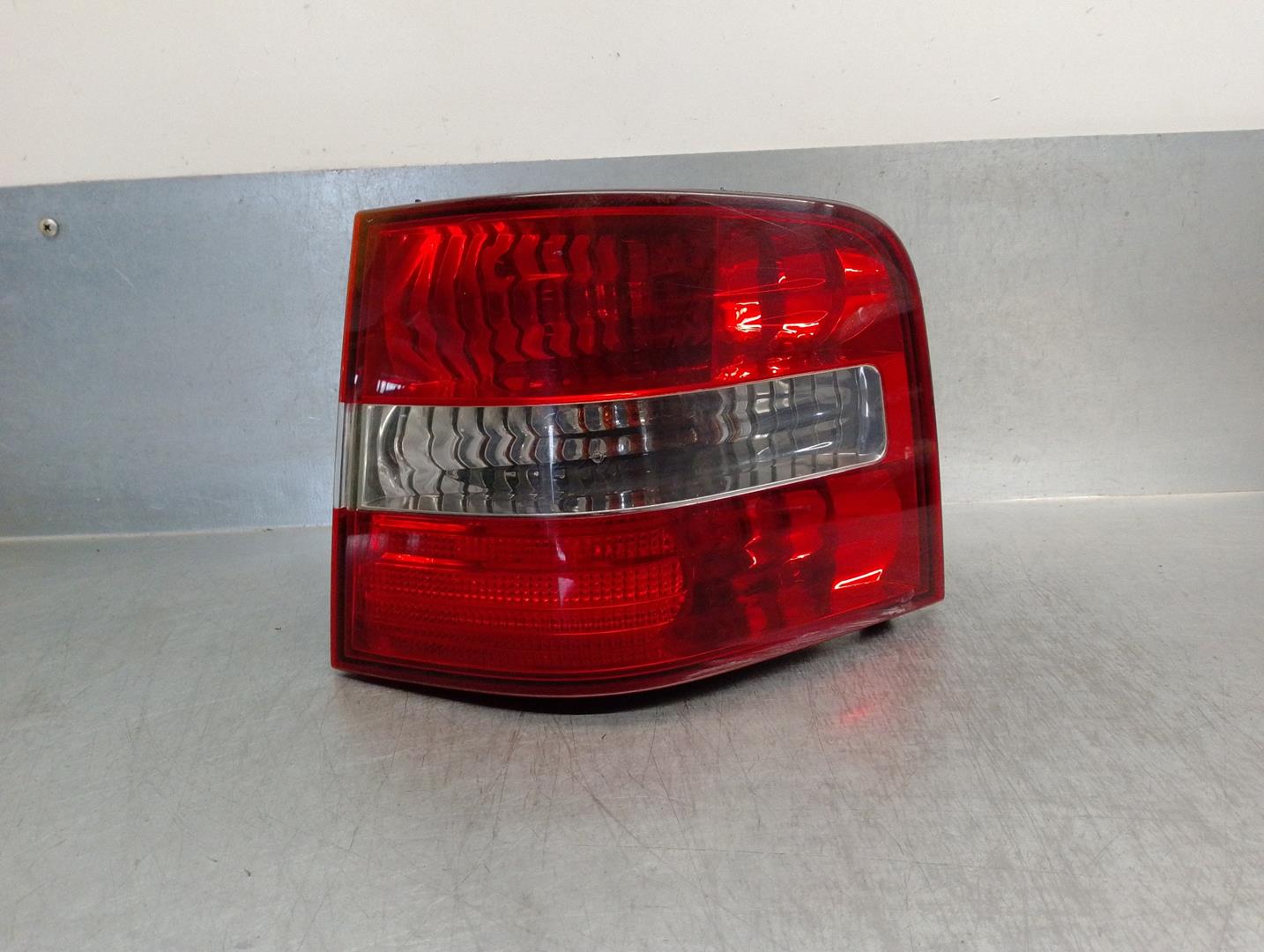 FIAT Stilo 1 generation (2001-2010) Rear Right Taillight Lamp DEALETA, 28190202, 5PUERTAS 19917361