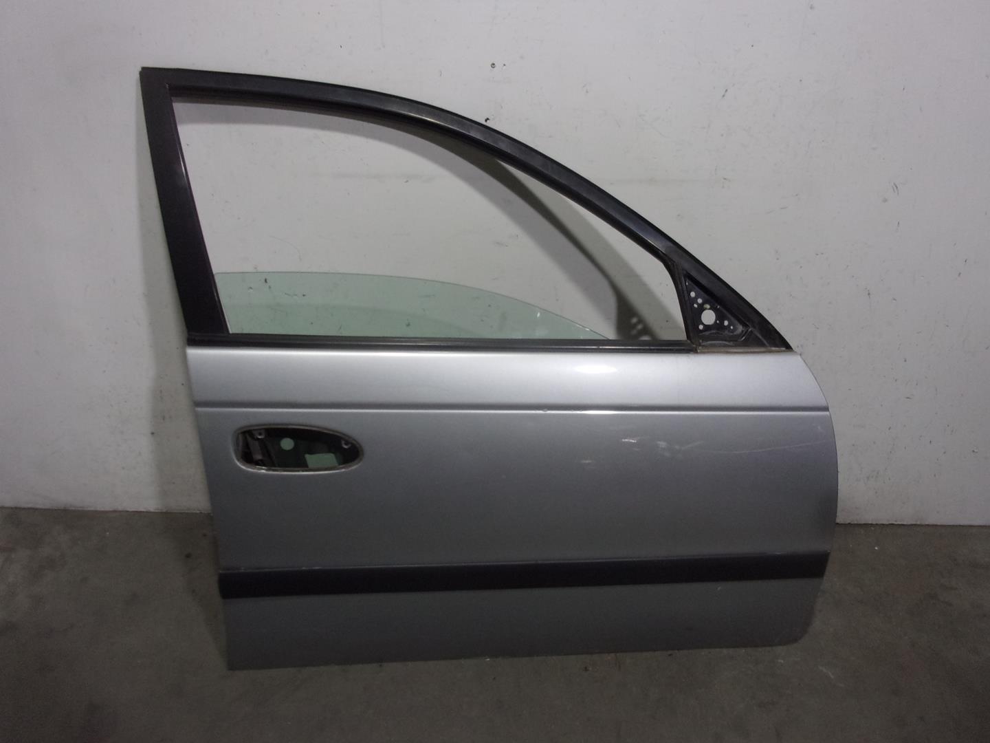 TOYOTA Avensis 1 generation (1997-2003) Передняя правая дверь 6700105030,GRIS,5PUERTAS 24213994