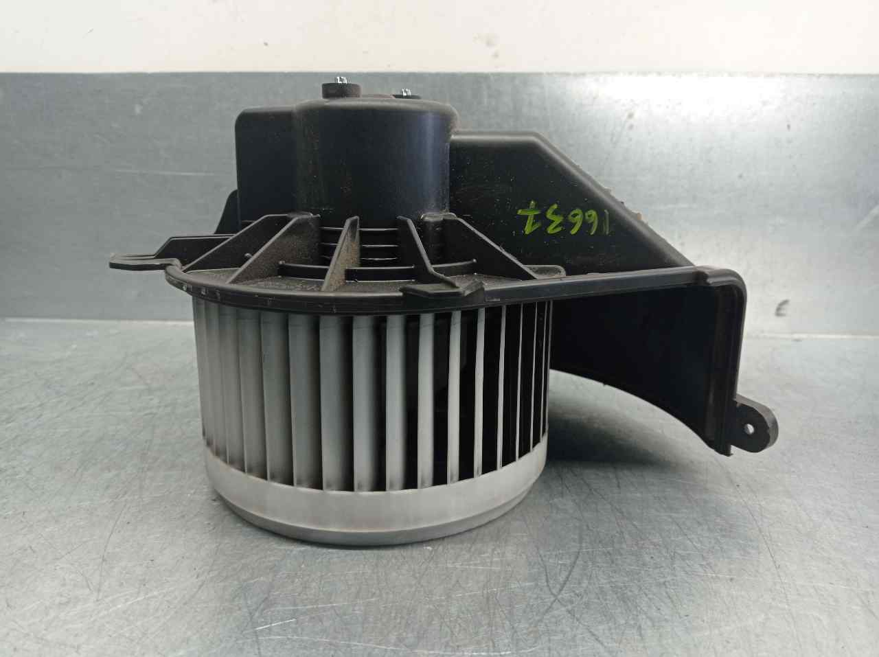 RENAULT Kangoo 2 generation (2007-2021) Нагревательный вентиляторный моторчик салона 7701068992, 173830000, DENSO 19847294