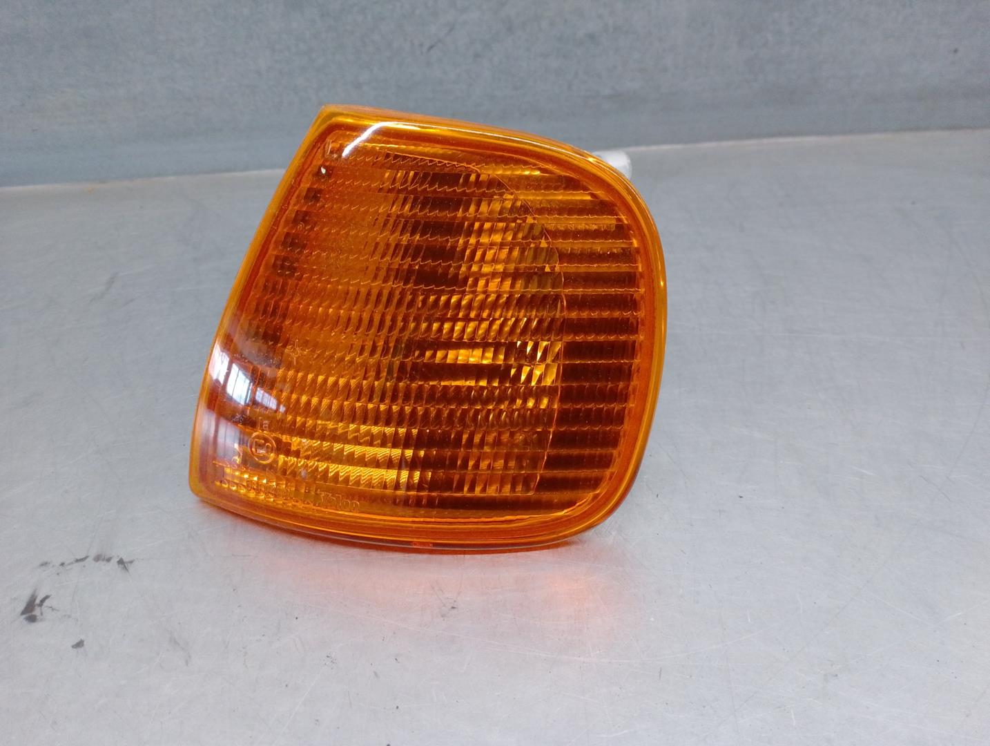 VOLKSWAGEN Caddy 2 generation (1995-2004) Front left turn light 67732610,6U0953041A,VALEO 24142667