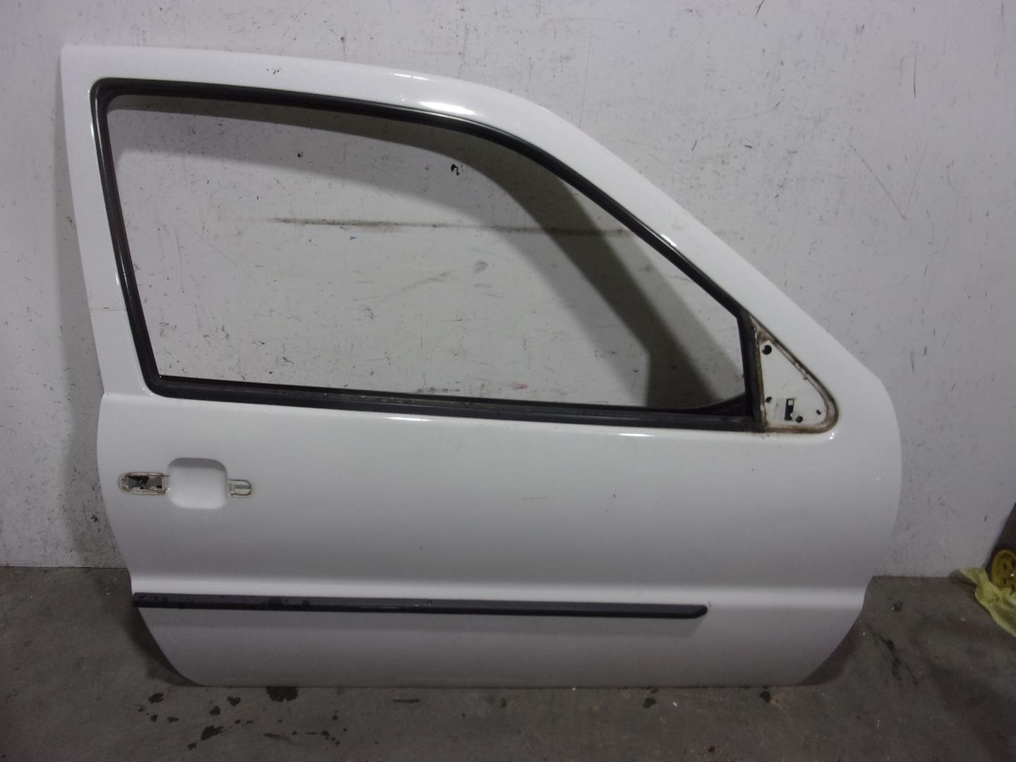 VOLKSWAGEN Polo 3 generation (1994-2002) Porte avant droite 6N3831056J, BLANCA, 3PUERTAS 24165314