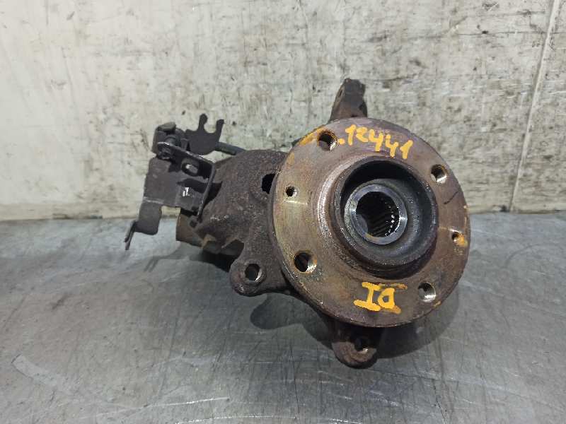 CITROËN Berlingo Front Left Wheel Hub 364696 19719025