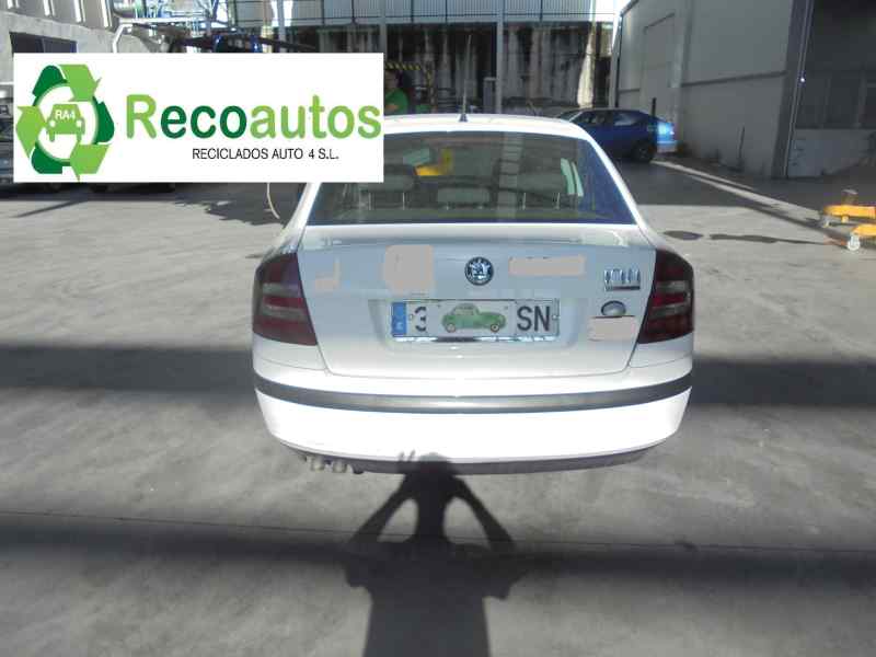 SKODA Octavia 2 generation (2004-2013) Ratų gaubtai (kalpokai) 6U0601151L 19727999