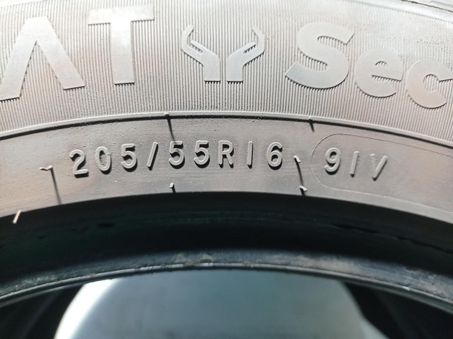 HONDA FR-V 1 generation (2004-2009) Tire 20555R1691V, CEAT, SECURADRIVE 23757028