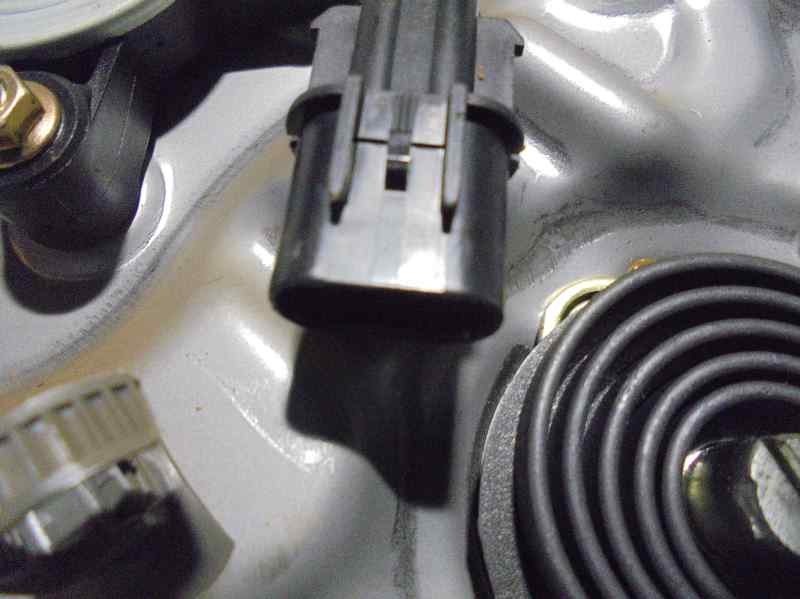 Elevalunas trasero izquierdo G4JS 9881026200 de Hyundai Santa fé i (sm) 2001-2006 146 CV con 1 km - pieza usada