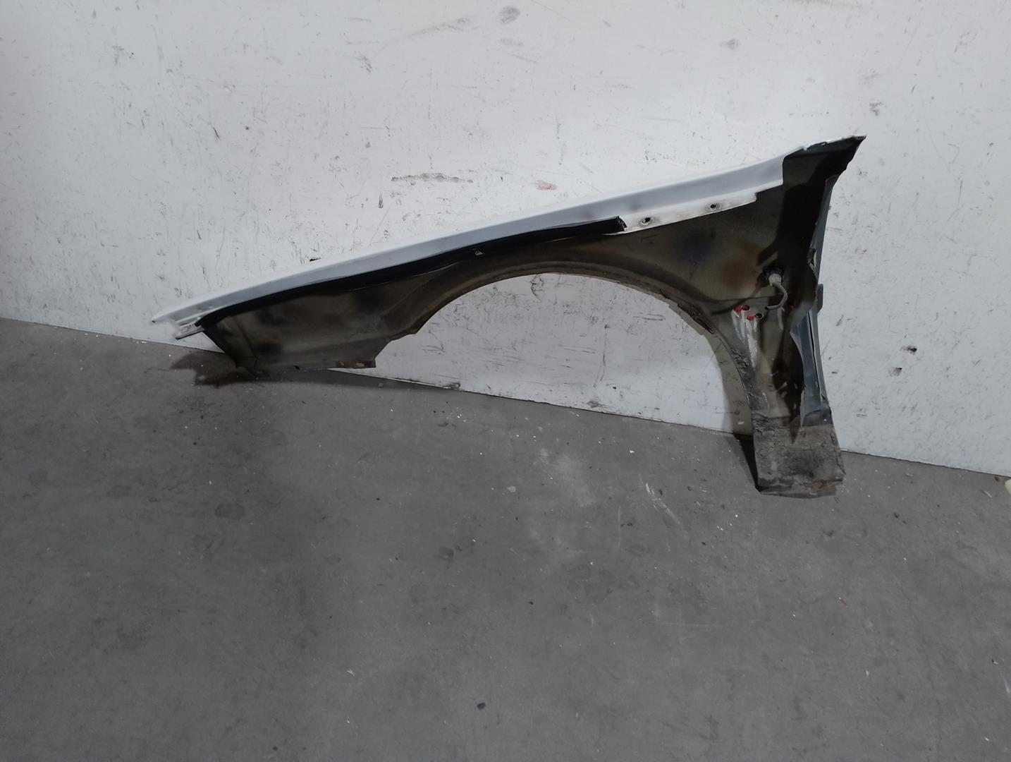 RENAULT Front Right Fender 7751465516, BLANCO 21724789