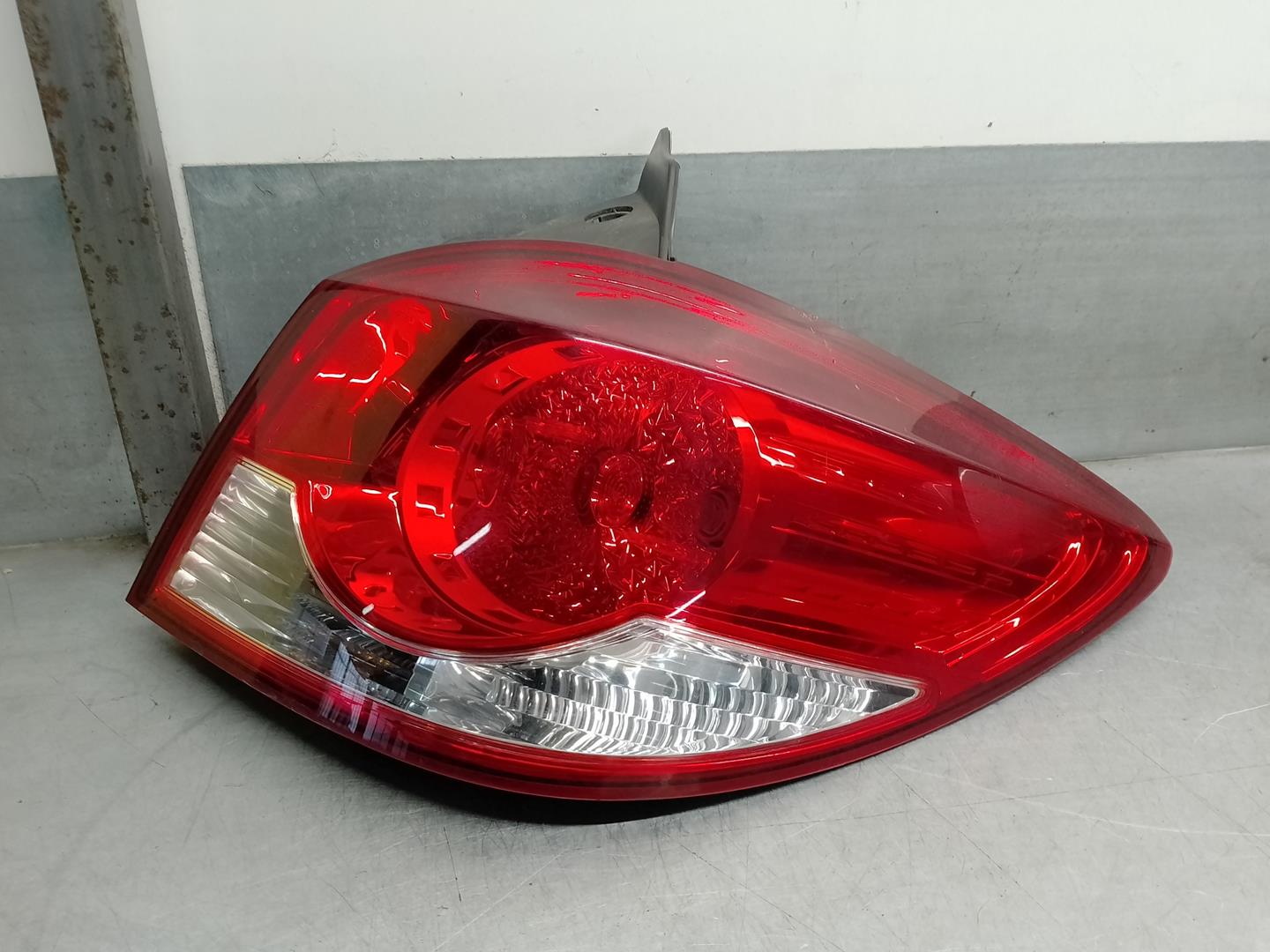 CHEVROLET Cruze 1 generation (2009-2015) Rear Right Taillight Lamp 95127057, 5PUERTAS 24201530
