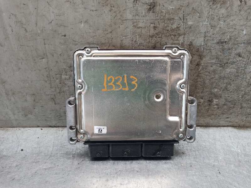 RENAULT Clio 3 generation (2005-2012) Engine Control Unit ECU 19744549