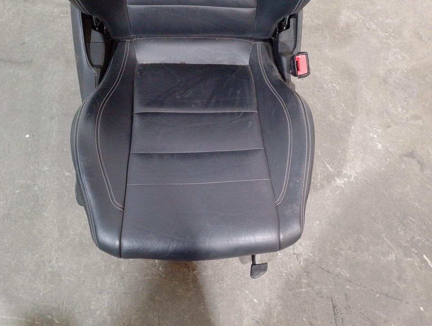 MERCEDES-BENZ E-Class W212/S212/C207/A207 (2009-2016) Front Right Seat 4942686,CUERONEGRO,2PUERTAS 22780640