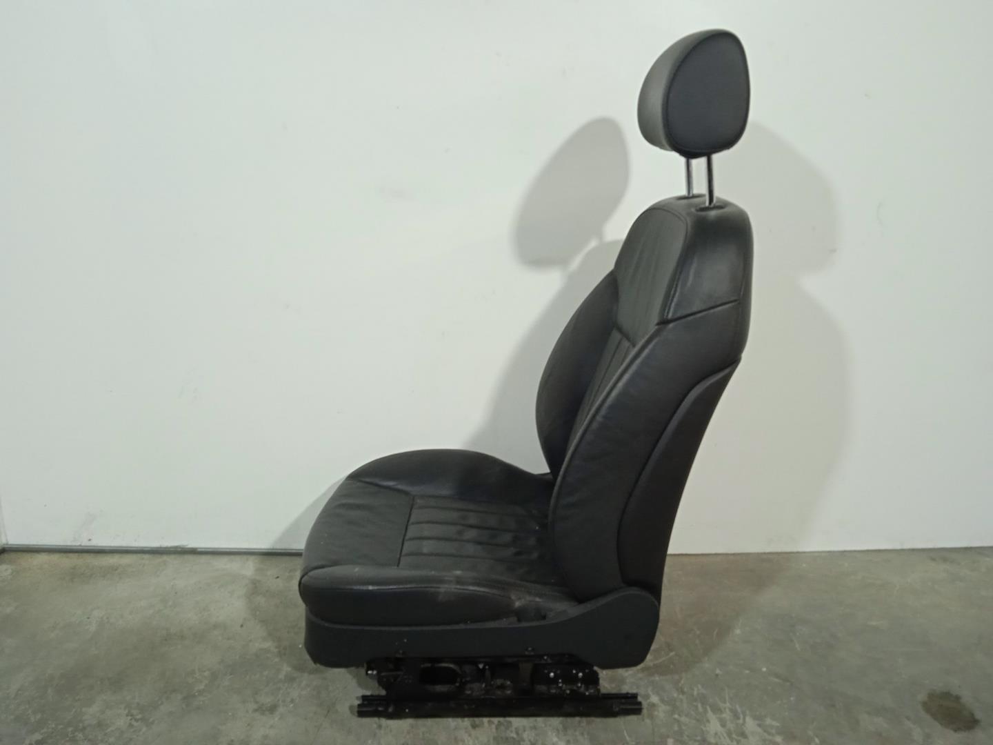 AUDI A8 D3/4E (2002-2010) Priekinė dešinė sėdynė 4E0881106P, CUERONEGRO, 4PUERTAS 24550239
