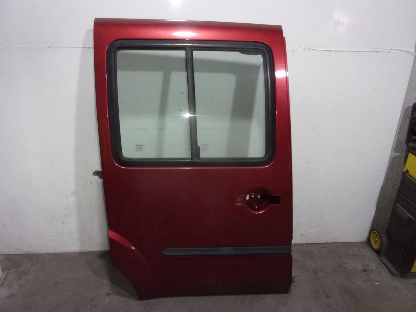 FIAT Doblo 1 generation (2001-2017) Right Side Sliding Door 51847628, GRANATE, 6PUERTAS 23756163