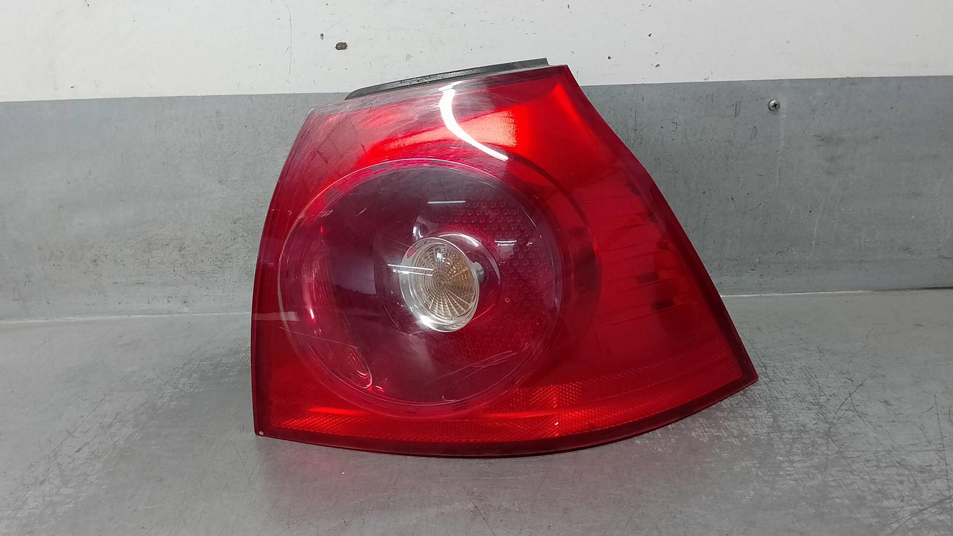 VOLKSWAGEN Golf 5 generation (2003-2009) Rear Right Taillight Lamp 1K6945096AA, 5PUERTAS 24544024