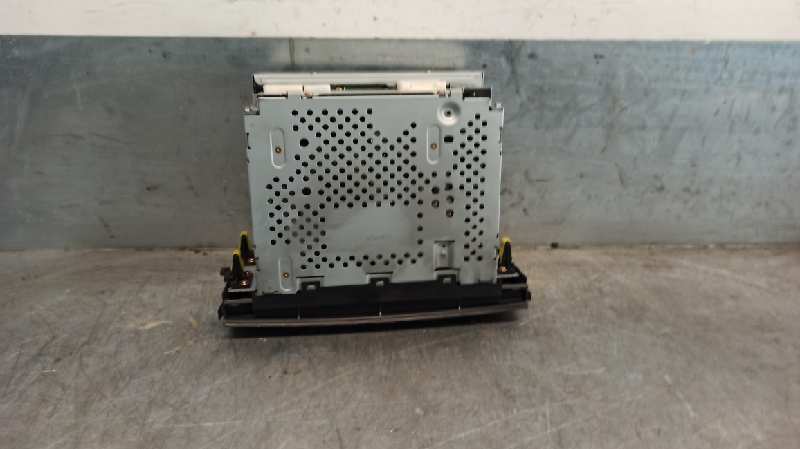 TOYOTA Prius 2 generation (XW20) (2003-2011) Musikkspiller uten GPS 8612047120 19721955