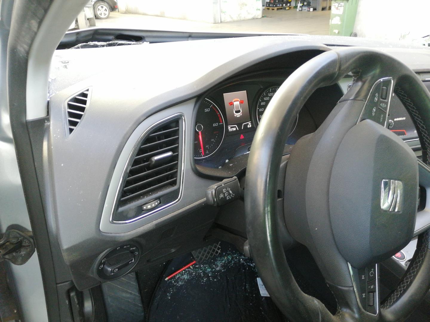 SEAT Leon 3 generation (2012-2020) Дворник крышки багажника 5K6955707B 20802544