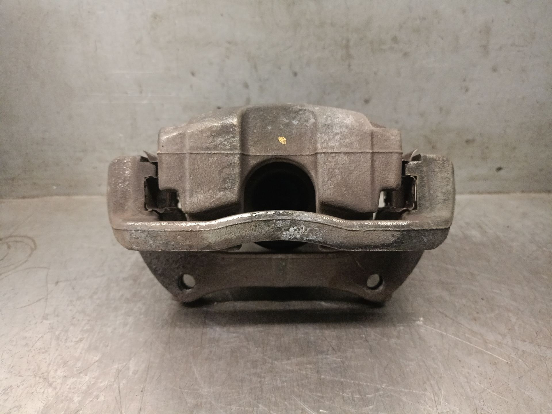 Pinza de freno delantera izquierda B16DTH 542113 de Opel Zafira tourer c (p12) 2011-2019 134 CV con 159000 km - pieza usada