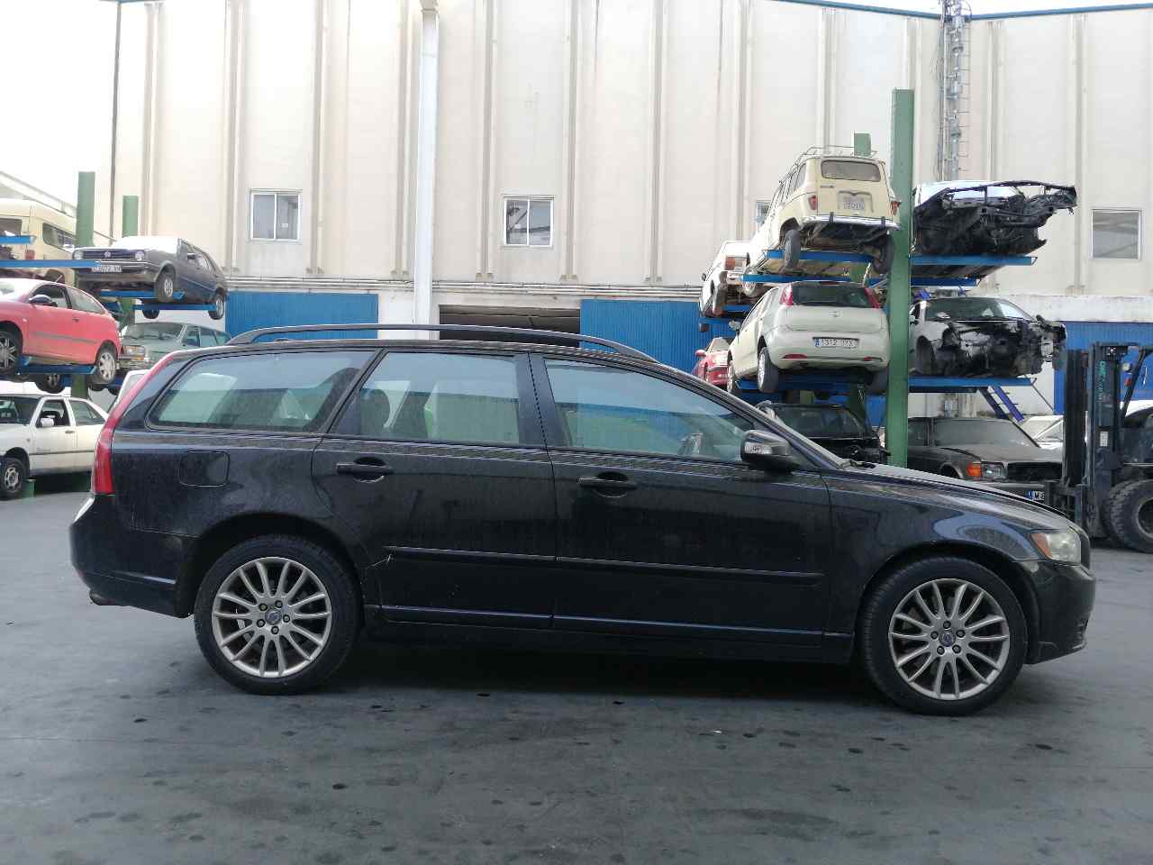 VOLVO V50 1 generation (2003-2012) Крыло переднее правое NEGRA, 31278845+ 19819565