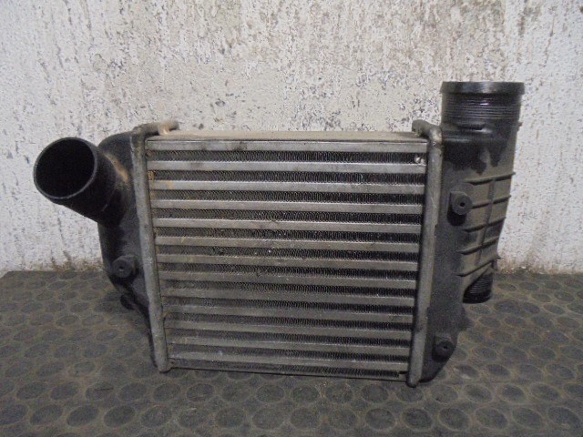 AUDI A6 C6/4F (2004-2011) Радиатор интеркулера 4F0145805E, JDEUS 19794406