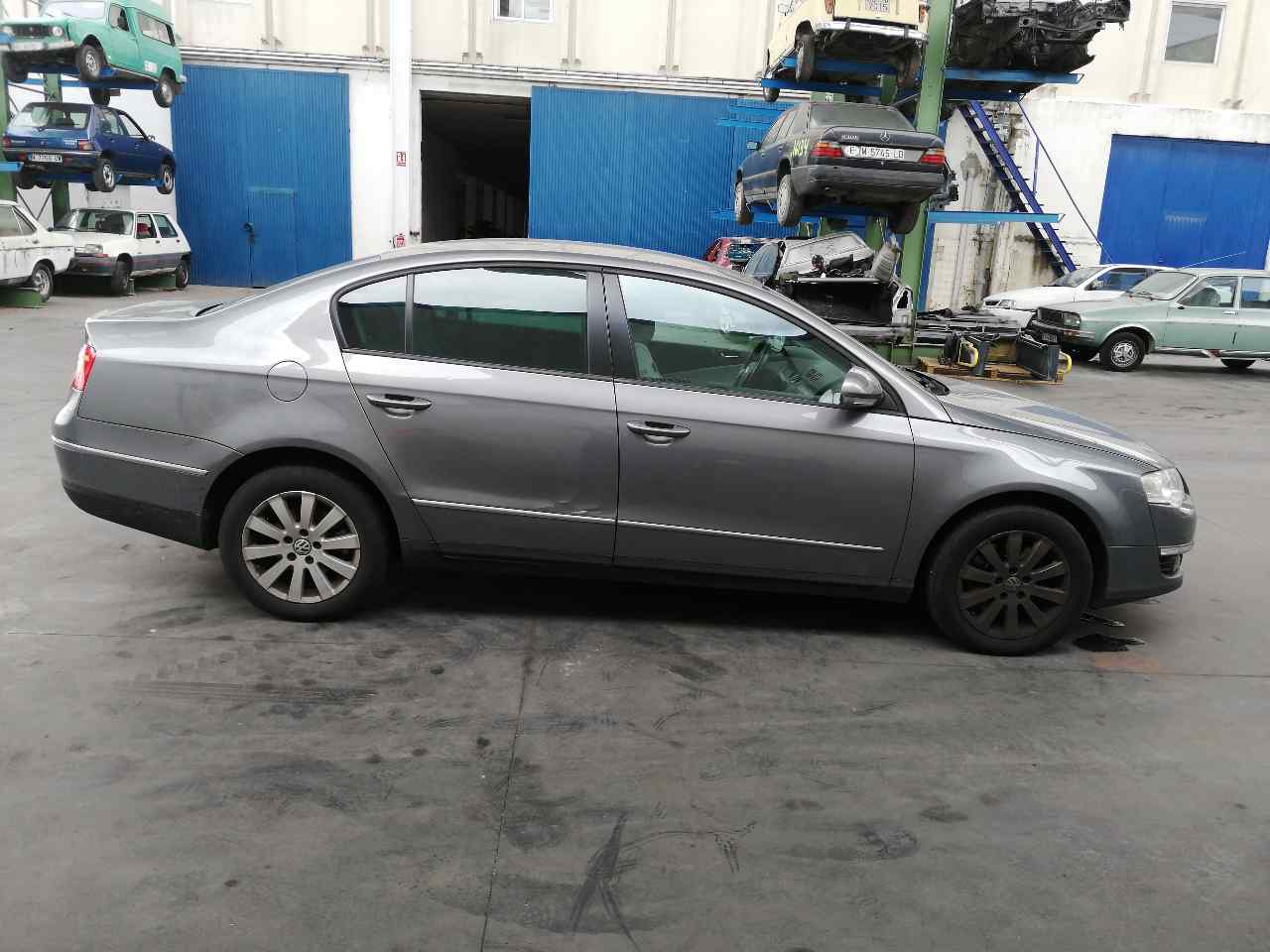 CHEVROLET Passat B6 (2005-2010) Mâner exterior ușă stânga spate 4PUERTAS, 4PUERTAS+ 19841170