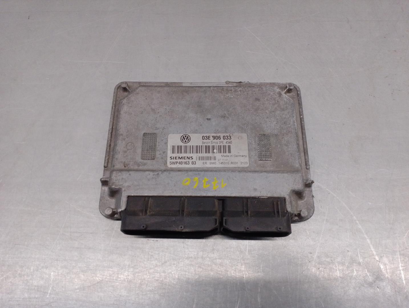 VOLKSWAGEN Polo 4 generation (2001-2009) Engine Control Unit ECU 03E906033, 5WP4016303, SIEMENS 19899190