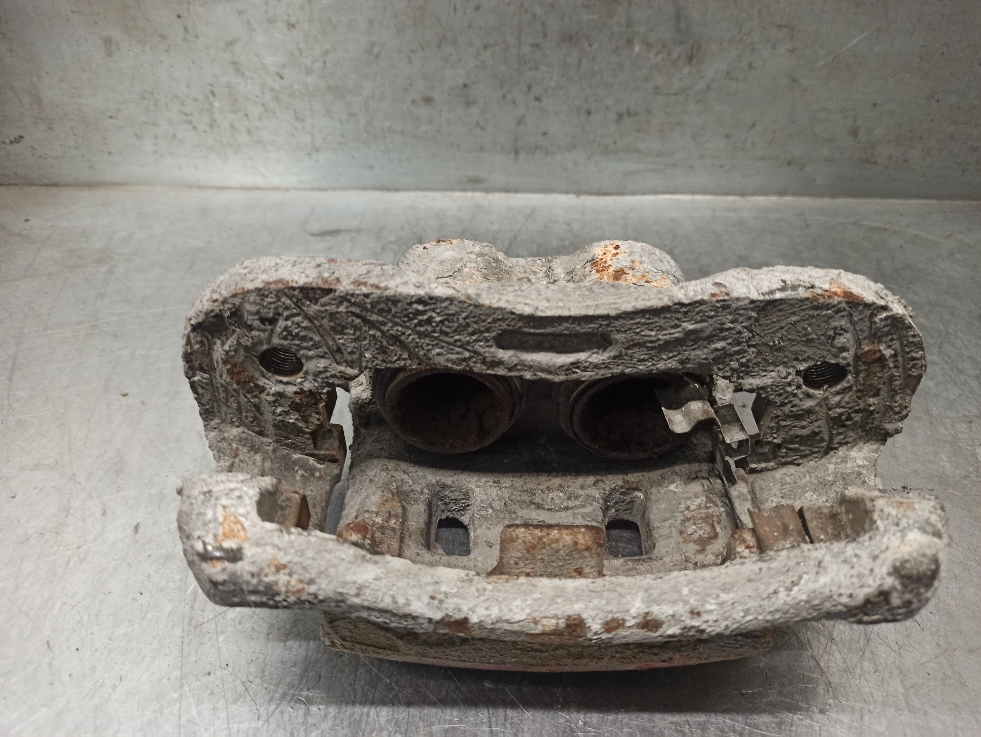 Pinza de freno delantera derecha WL 1454526 de Ford Ranger (et) 2005-2012 143 CV con 270000 km - pieza usada