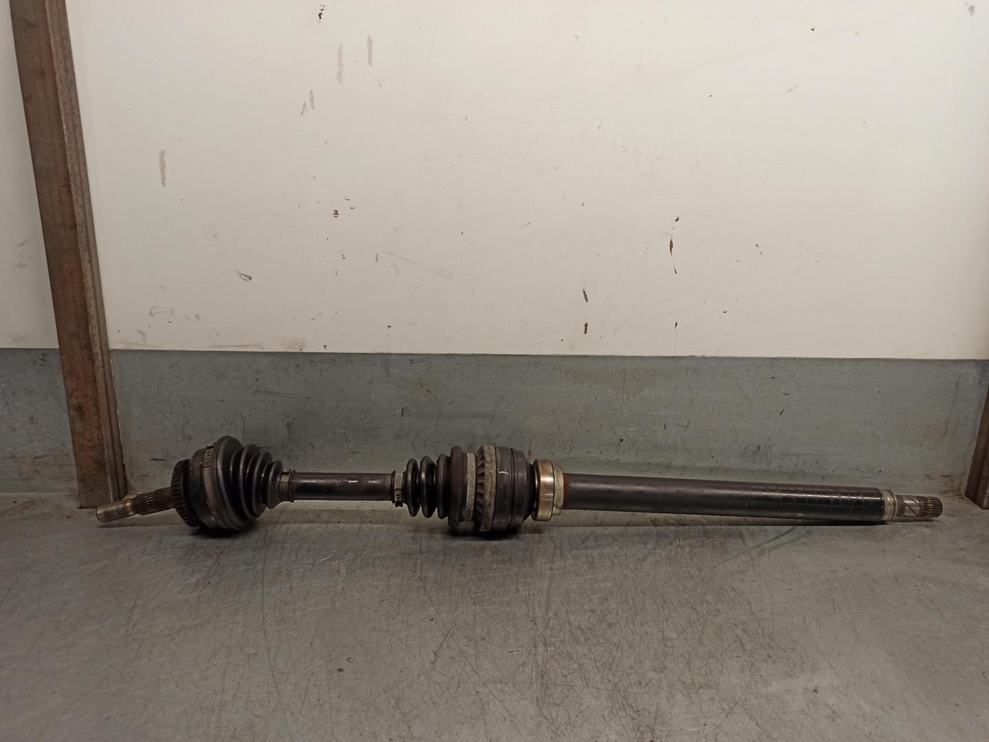 VOLVO S70 1 generation (1997-2000) Front Right Driveshaft P9163580 24535951