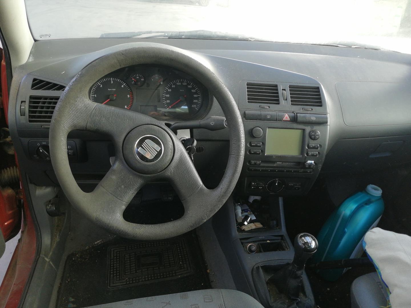 SEAT Ibiza 2 generation (1993-2002) Speedometer W06K0920850C, 110008924004, VD0 24182654