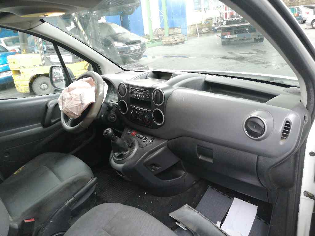 CITROËN Berlingo 2 generation (2008-2023) Охлаждающий радиатор A311010E0A+ 19737211