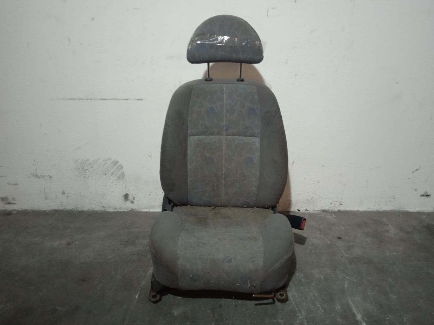 NISSAN Accent X3 (1994-2000) Front Right Seat 3PUERTAS,3PUERTAS+ 19839092