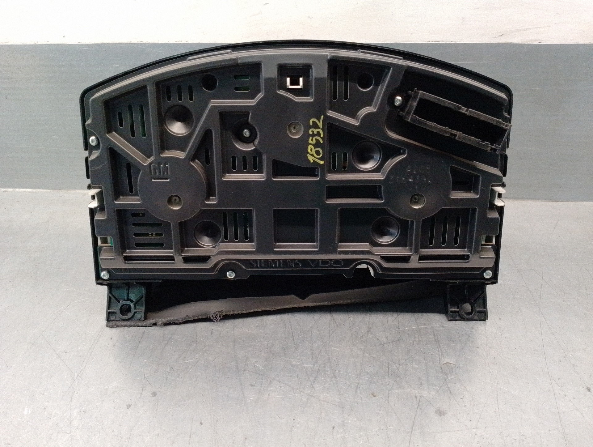 OPEL Astra J (2009-2020) Vitezometru SIEMENS-VDO, SIEMENS-VDO+ 21722563