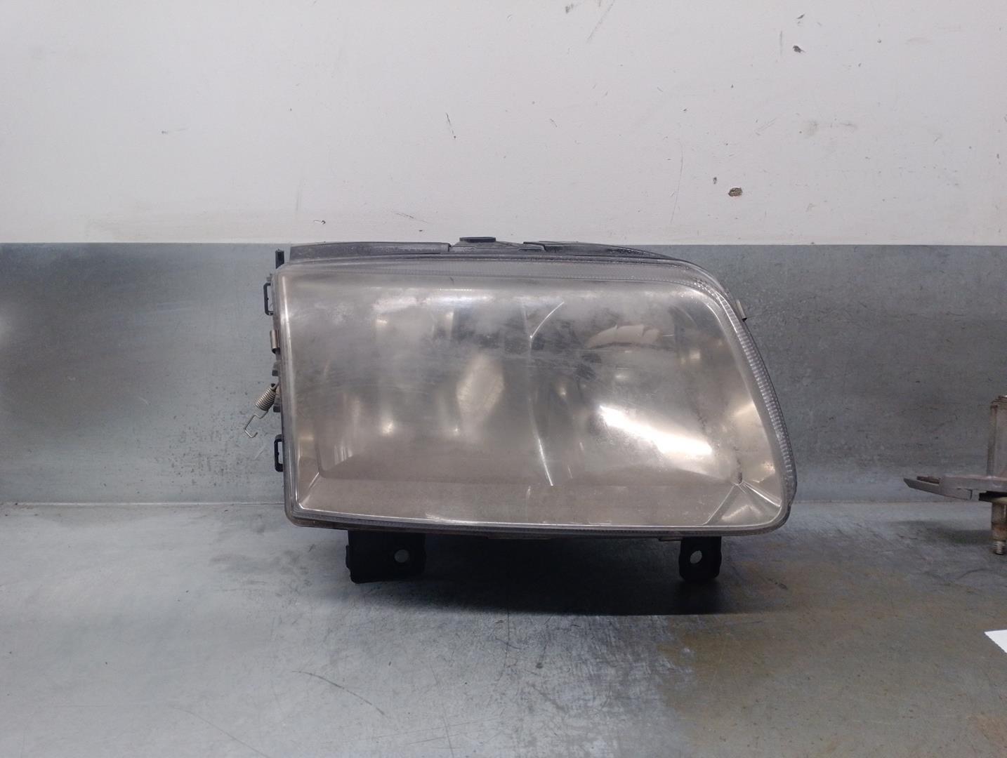 VOLKSWAGEN Polo 3 generation (1994-2002) Front Right Headlight 96383200, 6N1941018AA 24209025