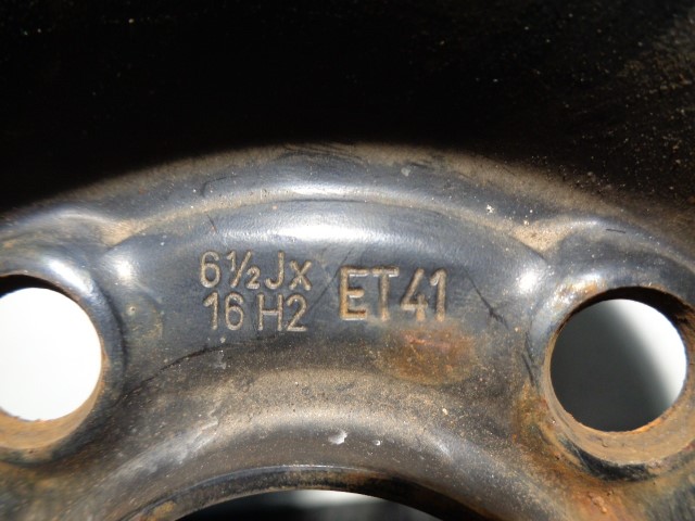 OPEL Vectra C (2002-2005) Tire R1661/2JX16H2ET41,61/2JX16H2ET41,HIERRO 19857581