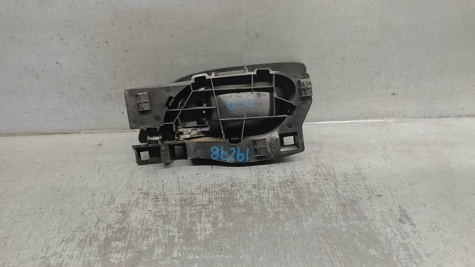 CITROËN C4 2 generation (2010-2024) Other Interior Parts 9144G4, 5PUERTAS 24224142