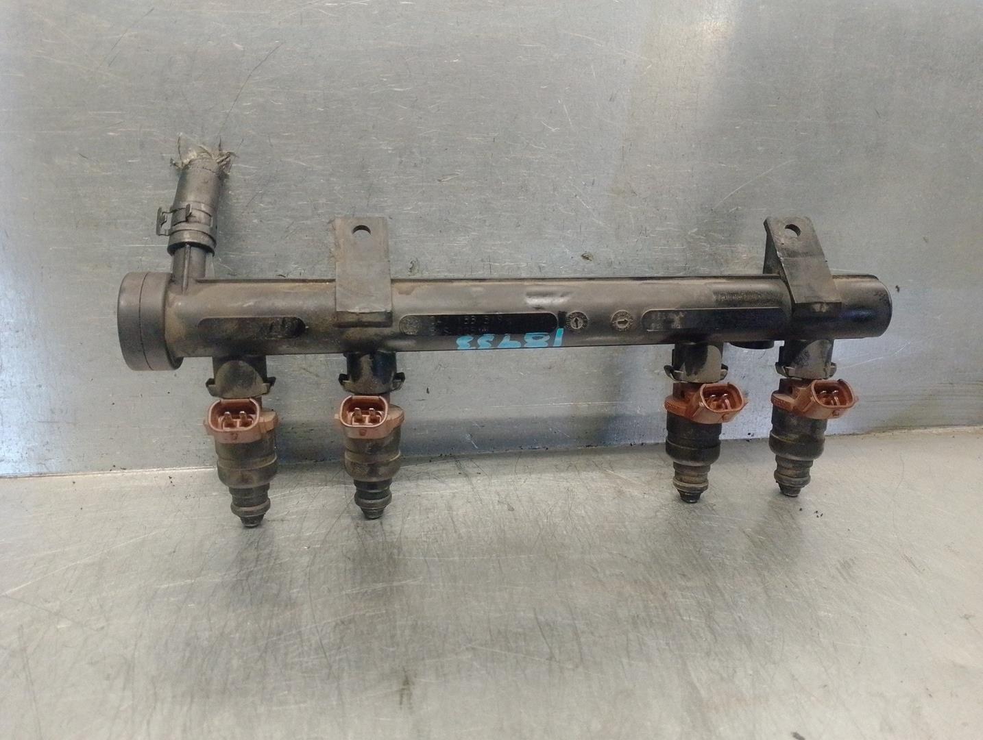 SKODA Fabia 6Y (1999-2007) Fuel Rail 047133319,5WS02520 21731460