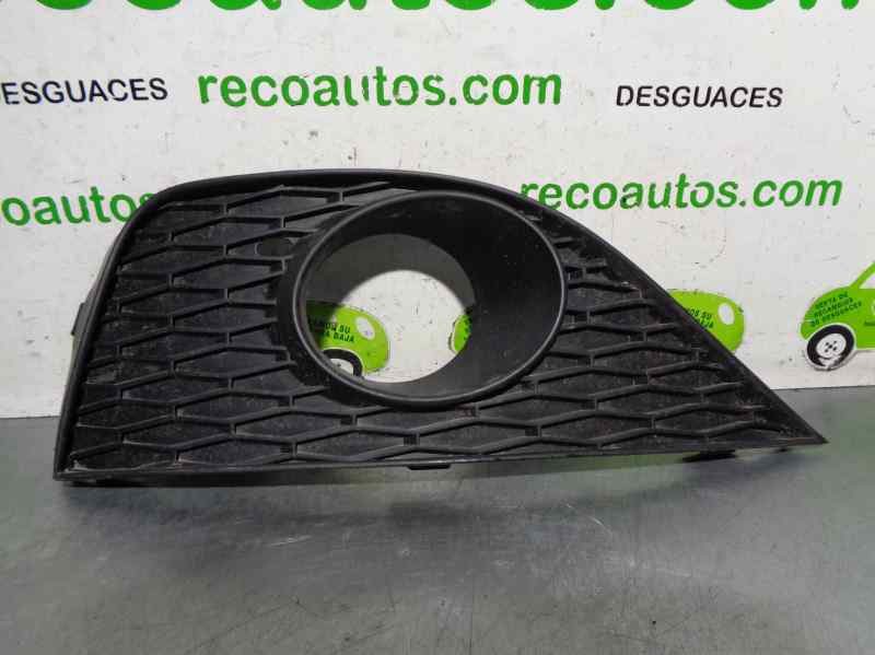 SEAT Ibiza 4 generation (2008-2017) Oikea etugrilli 6J0853666A 19677342