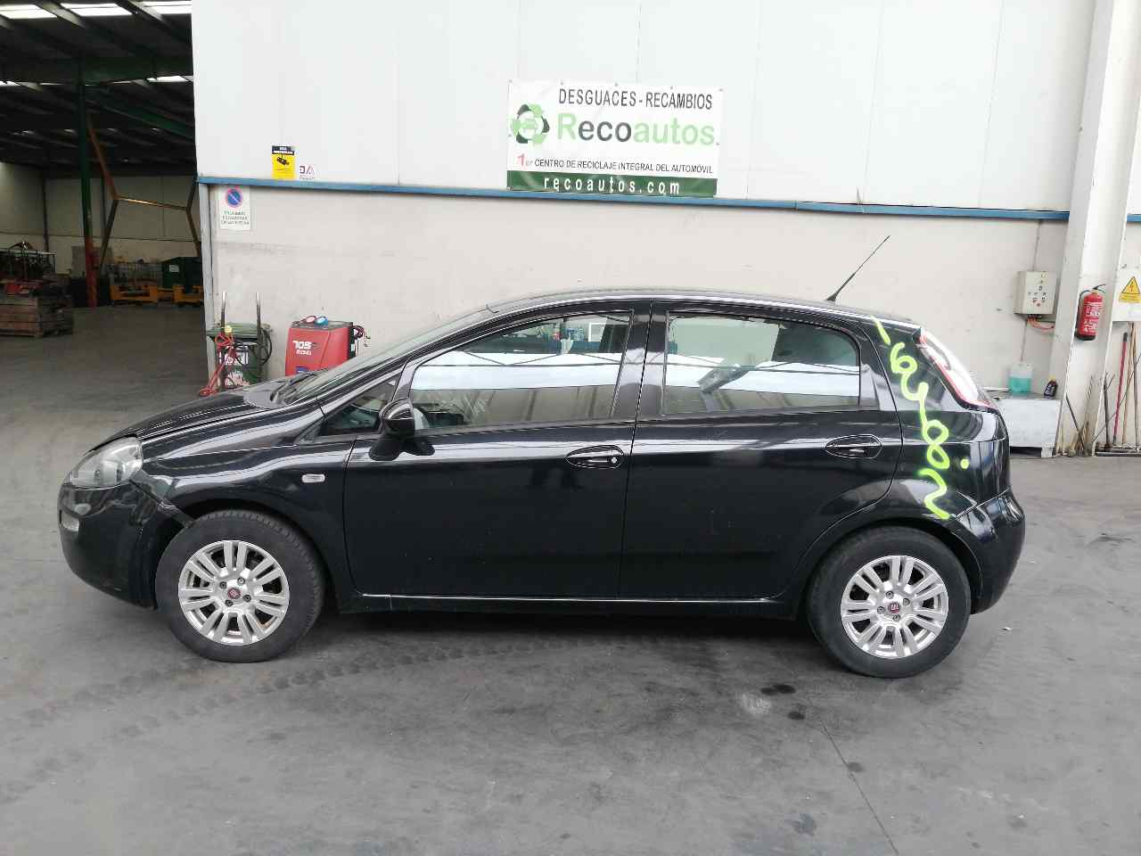 FIAT Grande Punto 1 generation (2006-2008) Нижний рычаг передний левый 51895367 19841970