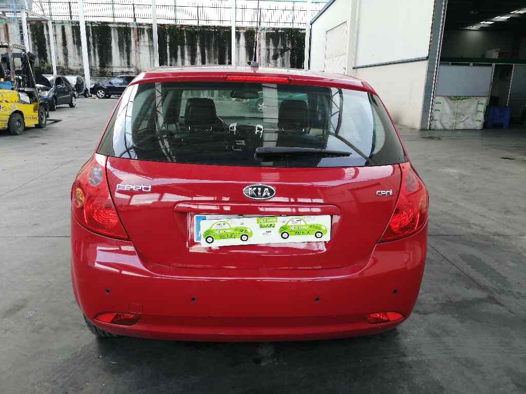 KIA Cee'd 1 generation (2007-2012) Рабочий тормозной цилиндр 585101H200 19714265