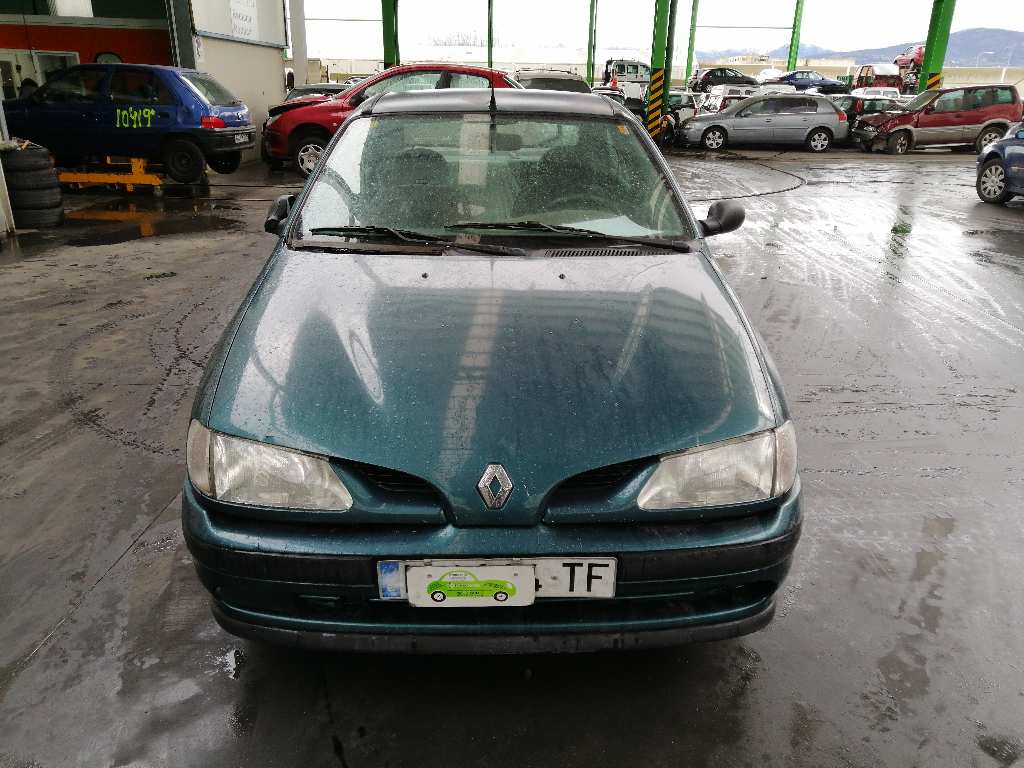 KIA Megane 1 generation (1995-2003) Priekšējais bamperis VERDEAZULADO 24548353