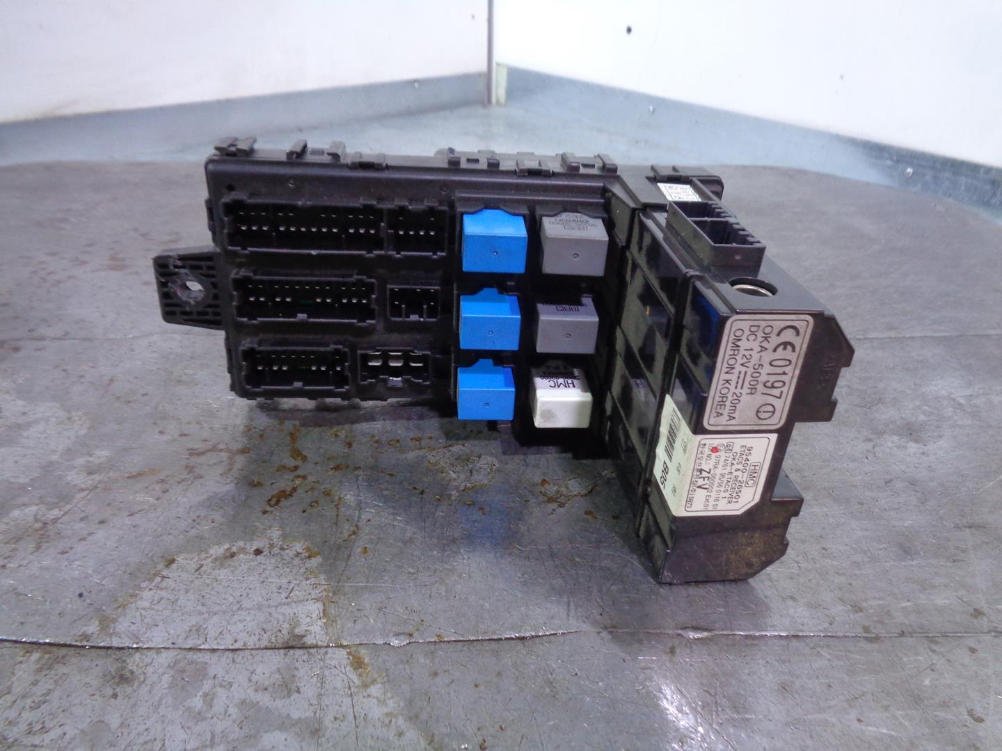 HYUNDAI Santa Fe SM (2000-2013) Fuse Box 9118826105,9540026501,HMC 24144784