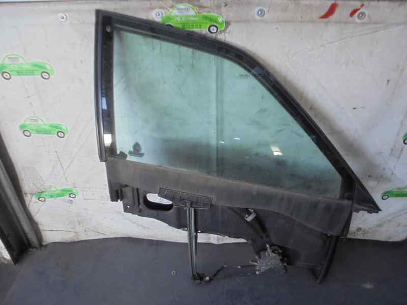 AUDI 80 B2 (1978-1986) Priekinių dešinių durų stiklo pakelėjas 893959802B, 2PINES, 4PUERTAS 19653146