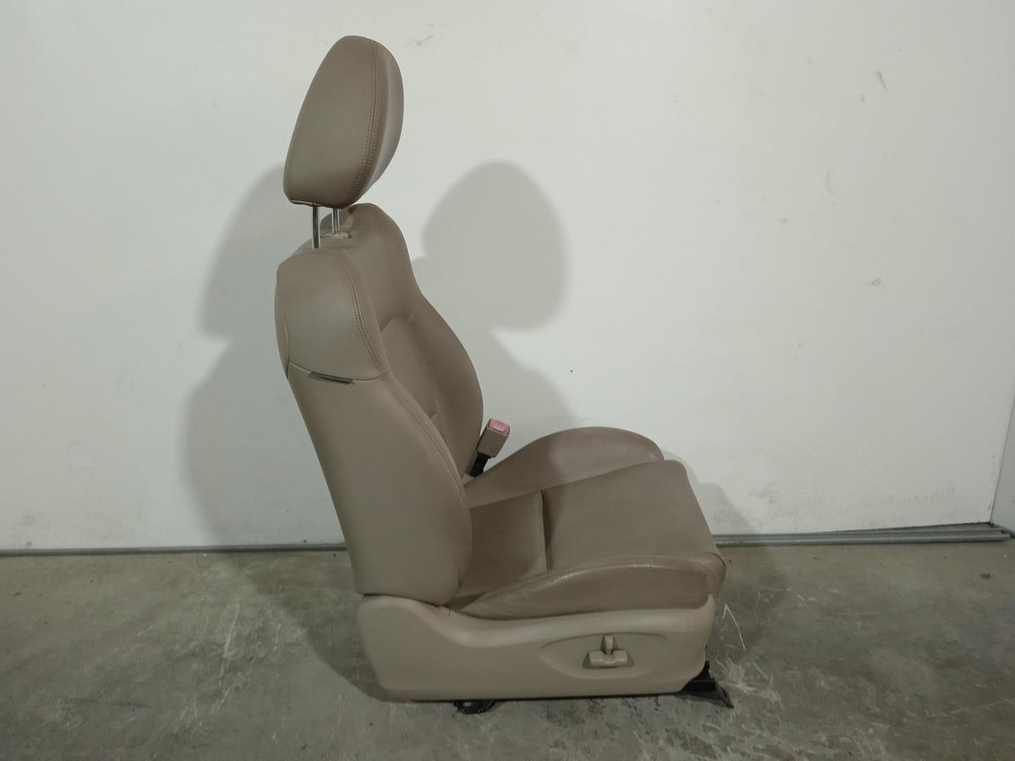 SUBARU OUTBACK (BL, BP) Front Right Seat 4505920, CUEROBEIGE, 5PUERTAS 24141353