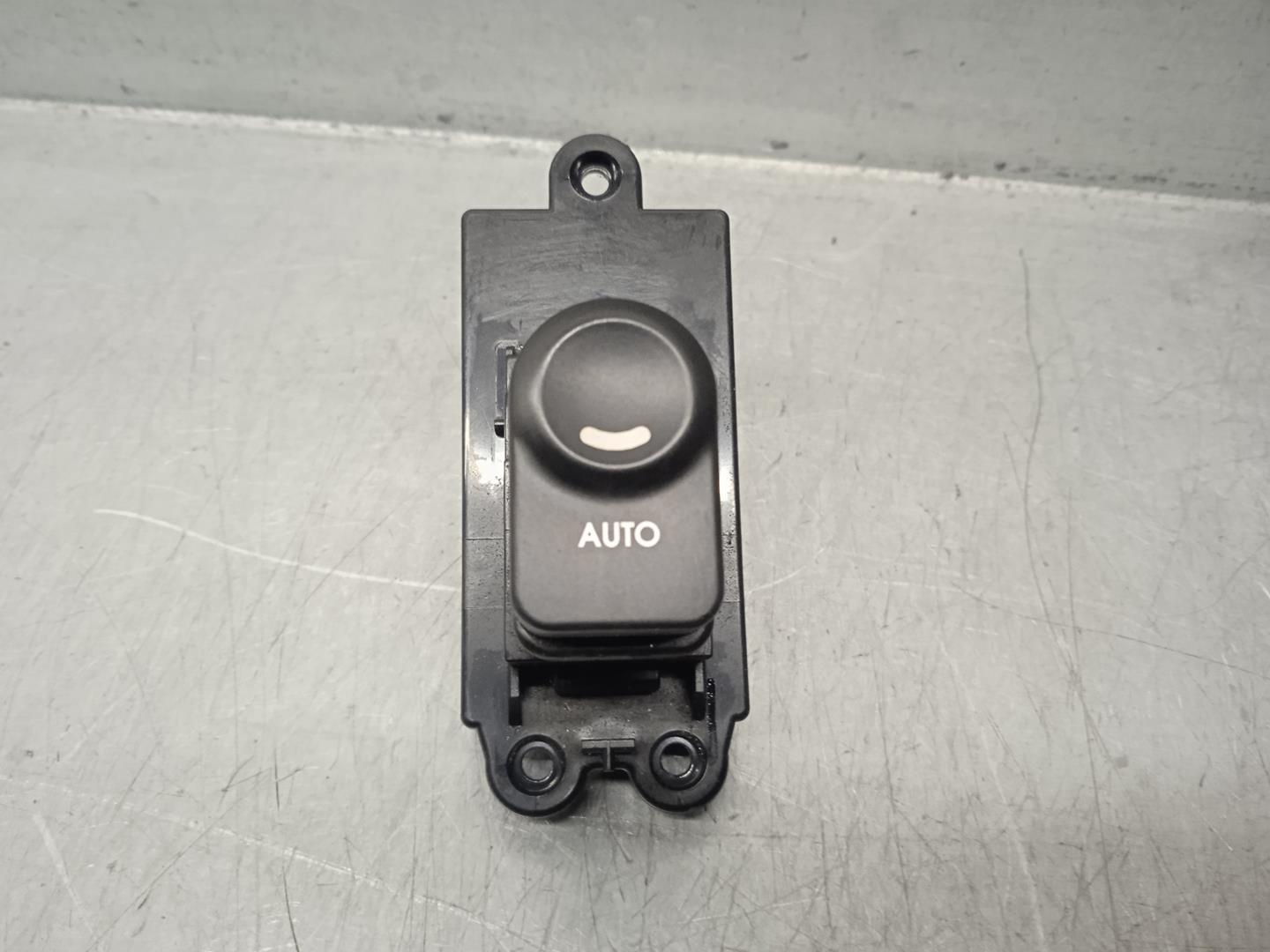 HYUNDAI i30 FD (1 generation) (2007-2012) Rear Right Door Window Control Switch 935802L000 21257988