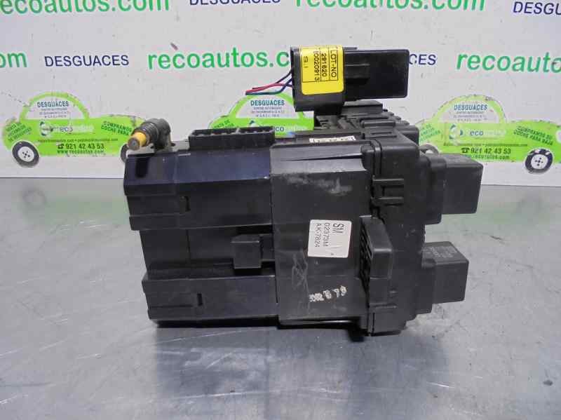 Caja de relés / fusibles D4EA 9540026500 de Hyundai Santa fé i (sm) 2001-2006 113 CV con 1 km - pieza usada