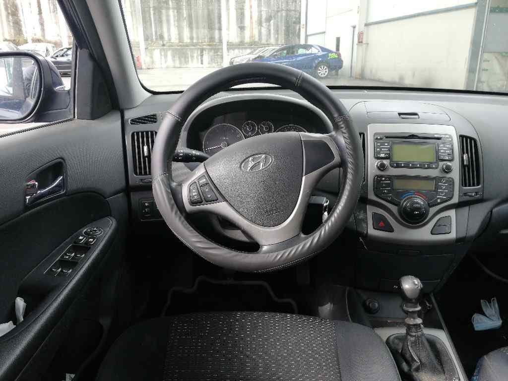 HYUNDAI i30 FD (1 generation) (2007-2012) Ajovalojen kytkimen ohjausyksikkö 934102L030 19768716